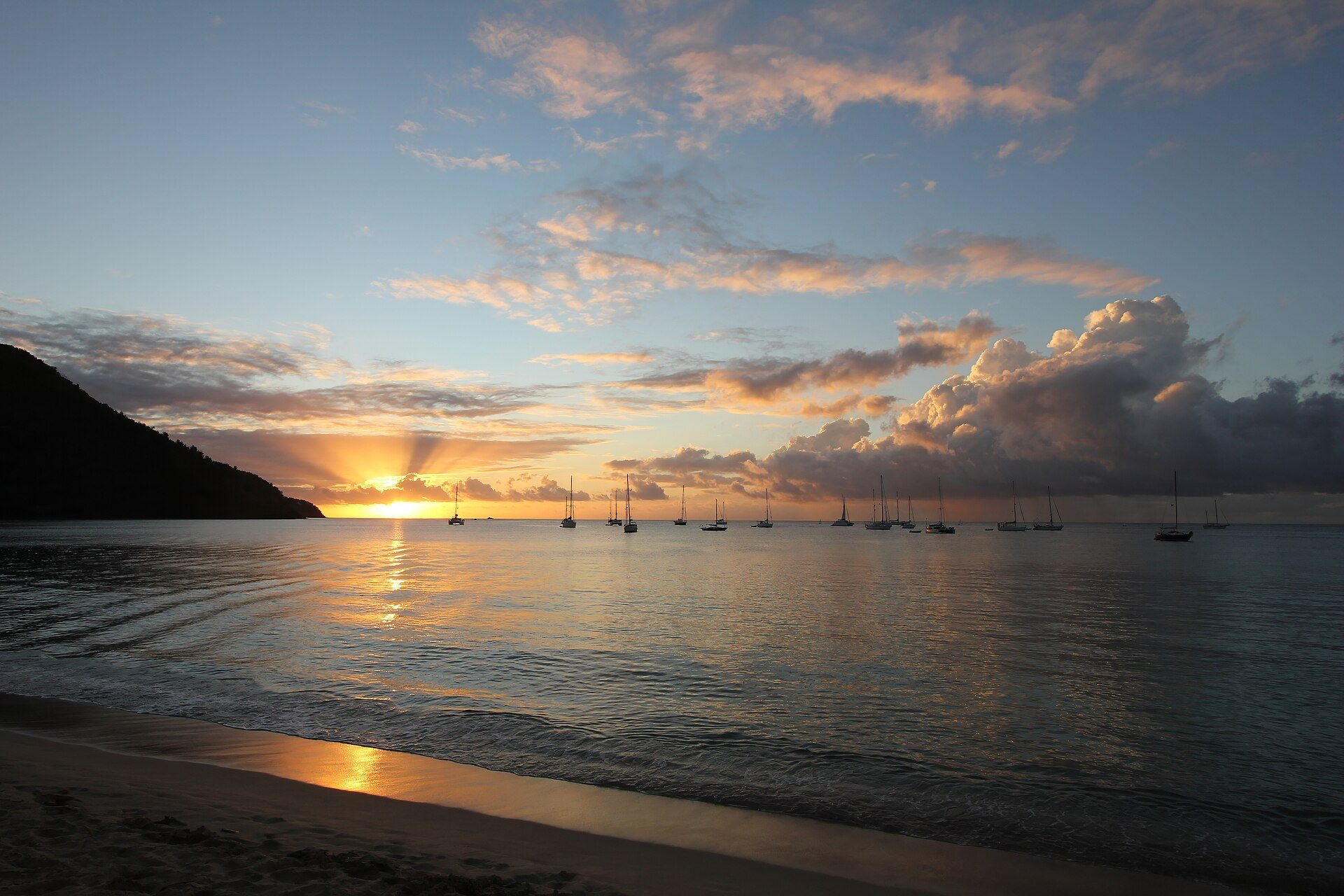 A wide view over Rodney Bay and the northern coastline